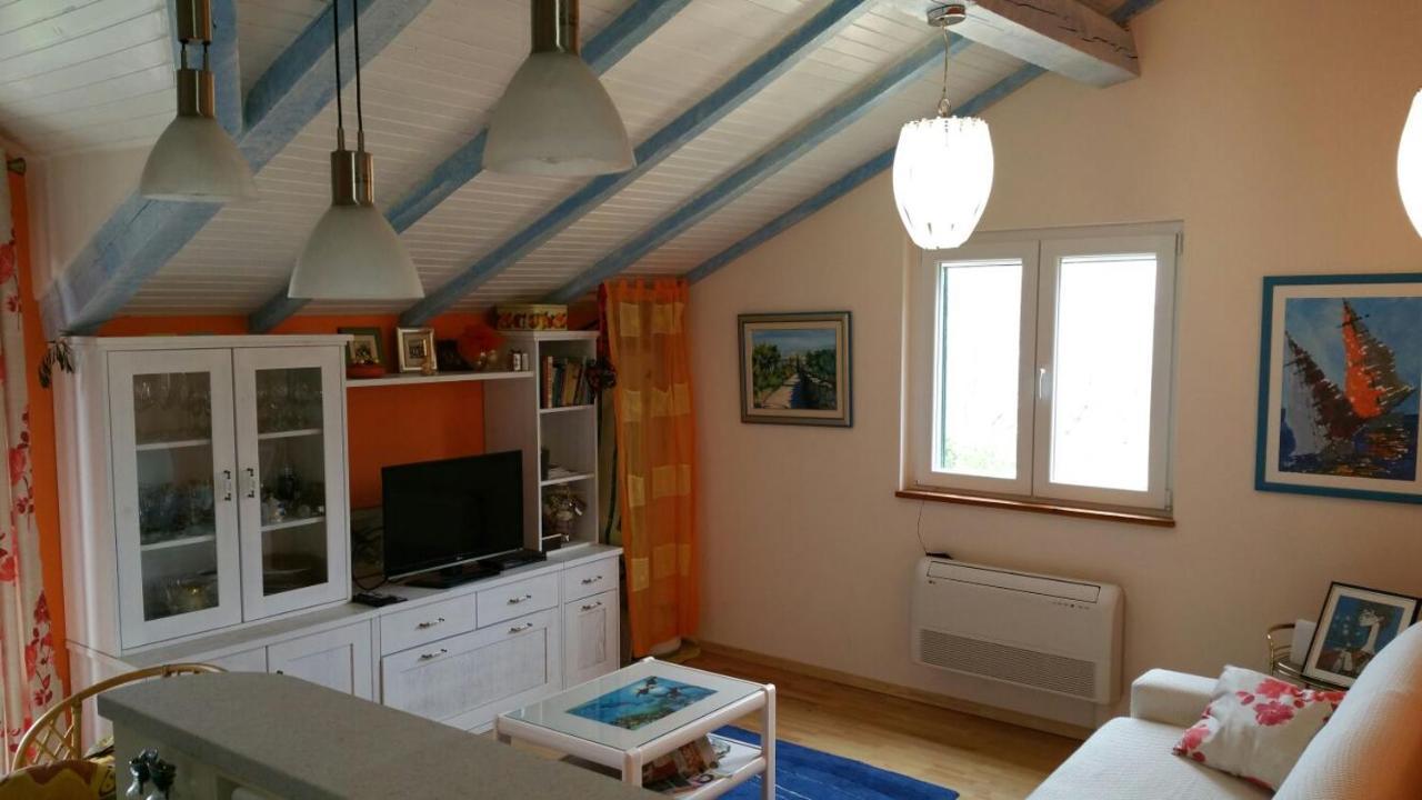 Appartamento Tri Palme Prvic Sepurine Esterno foto