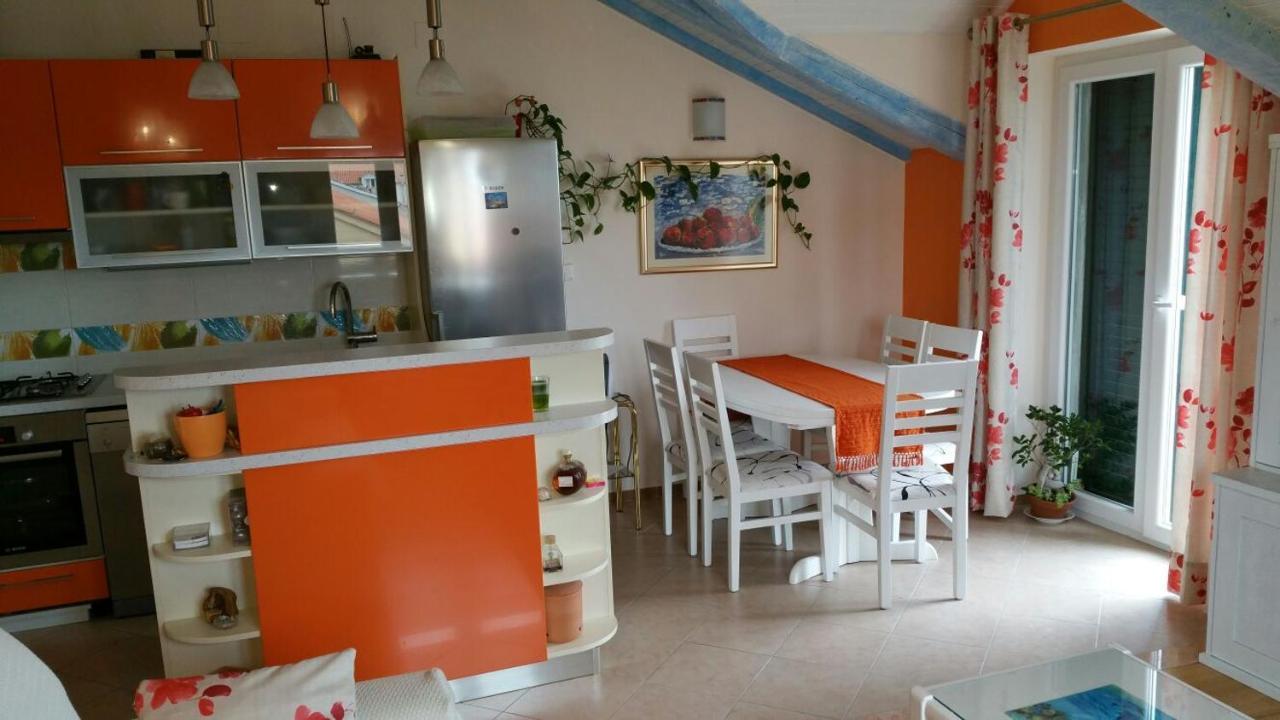 Appartamento Tri Palme Prvic Sepurine Esterno foto